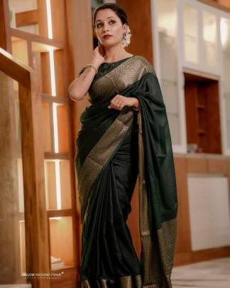 BEAUTIFUL RICH PALLU & JACQUARD WORK Lichi Silk Saree