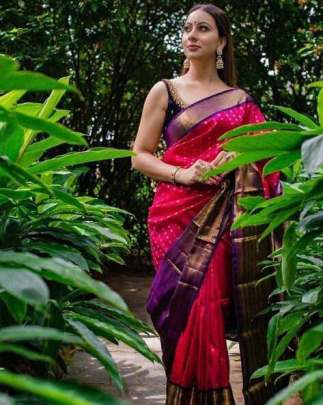 BEAUTIFUL RICH PALLU & JACQUARD WORK ON ALL OVER THE SAREE. Lichi Silk Saree