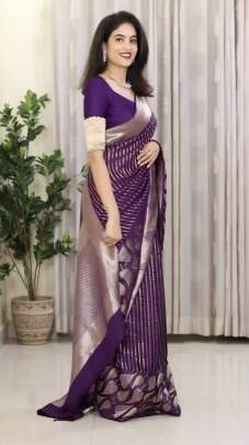 BEAUTIFUL RICH PALLU & JACQUARD WORK Lichi Silk Saree
