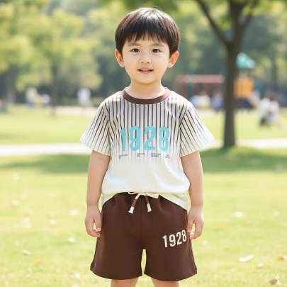 Cotton printed T-shirt and cotton printed shorts