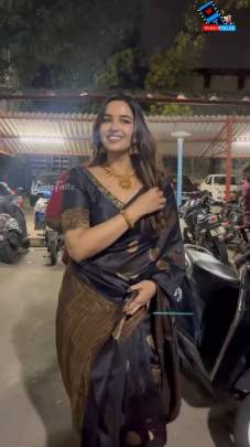 EXCLUSIVE JACQUARD BORDER. Lichi Silk Saree