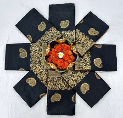 EXCLUSIVE JACQUARD BORDER. Lichi Silk Saree