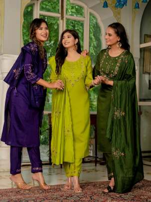 Elegant Straight Kurti Pant Dupatta Set: 