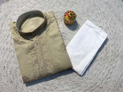 KEEPING OUR INDIAN TRADITION ALIVE Mens Kurta With Payjama