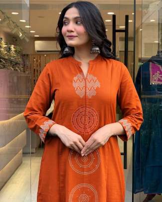 Premium Designers kurta Pent Set Premium Designers kurta Pent Set