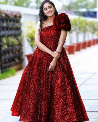 orgeous One-Shoulder Soft Net Gown gown